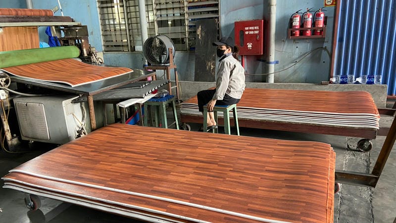 Thảm Xốp Vân Gỗ Âu Lạc