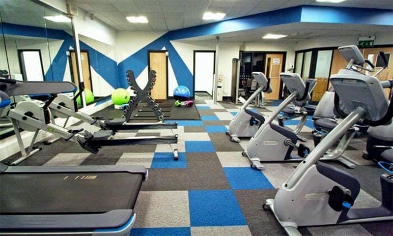 Yoga thường phù hợp 9mm đến 10mm, còn phòng gym đa năng nên chọn 20mm đến