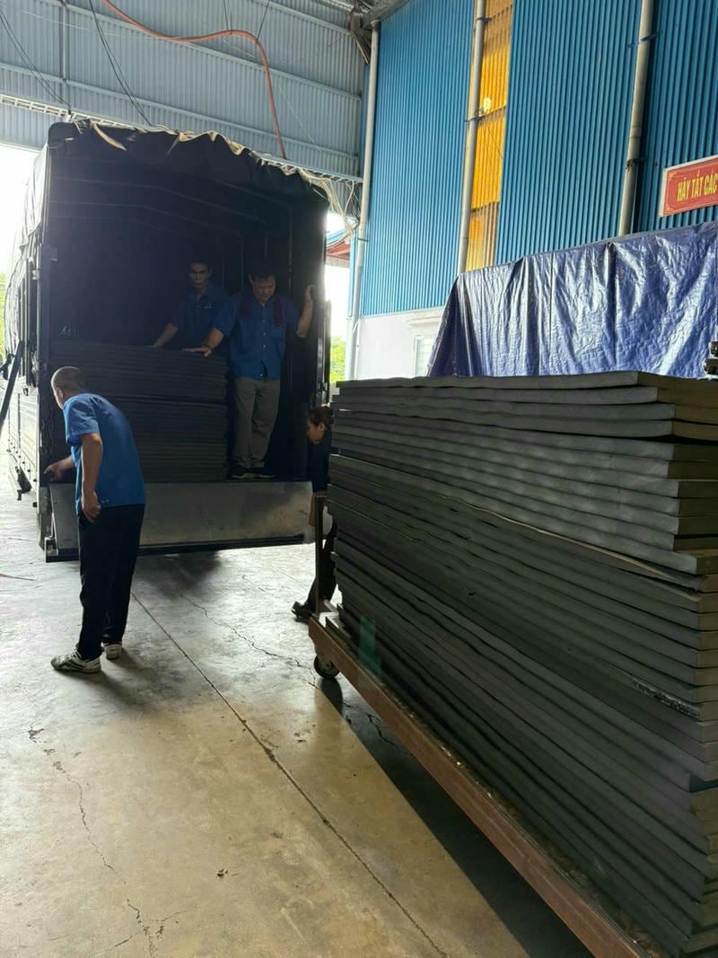 Độ cứng Shore A quyết định cảm giác nén, độ hồi và khả năng giữ form